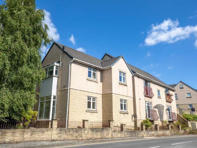 Flat for rent in Selsley, School House