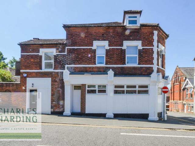 Flat for rent in Rodbourne, Swindon