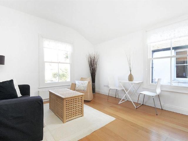 Flat for rent in Shepherd's Bush, Greater London