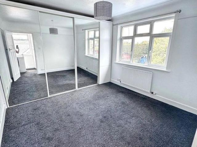 Apartment for rent in Throop, Bournemouth