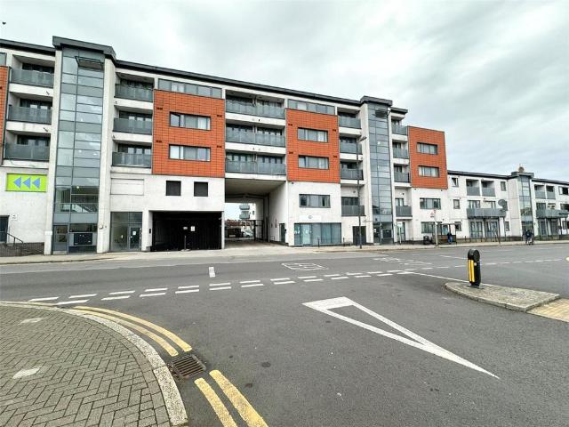 Flat for rent in Lane, Greater London