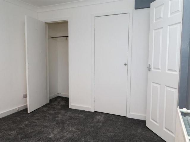Apartment for rent in The Village, Barassie