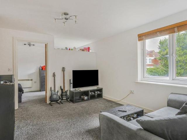 Apartment for rent in West Cliff, Bournemouth