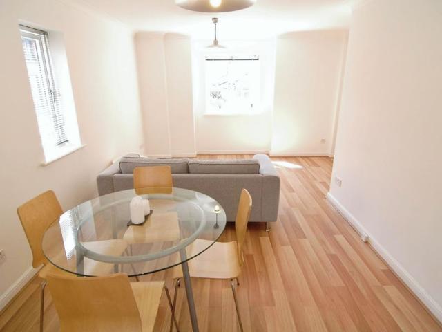 Apartment for rent in Langtons Wharf, Leeds