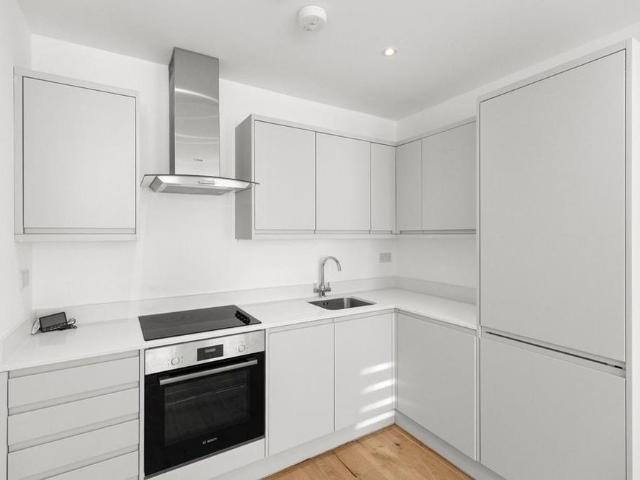 Apartment for rent in Chalkwell, Oad Street
