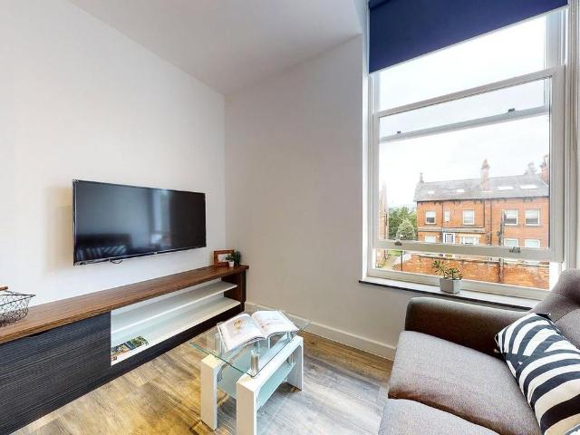 Apartment for rent in Hyde Park, West Yorkshire