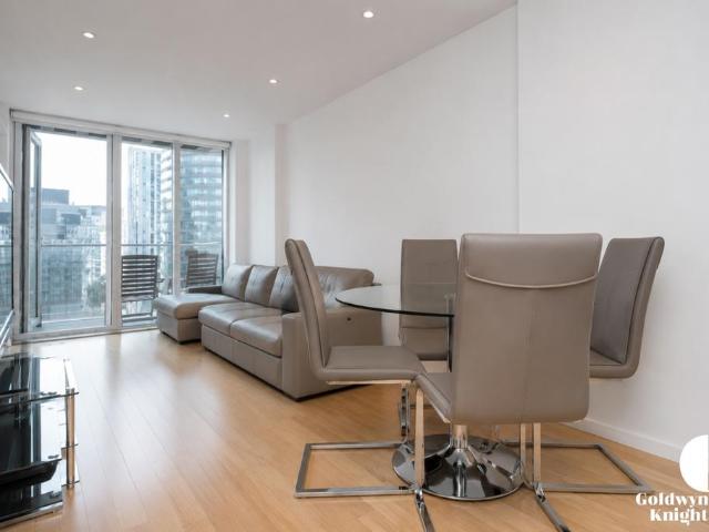 Flat for rent in Isle Of Dogs, Greater London