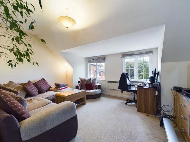 Apartment for rent in Theale, West Berkshire