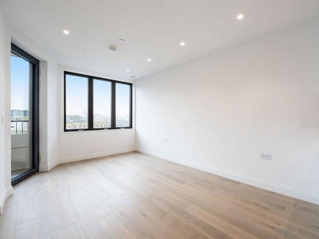 Apartment for rent in Sands End, Greater London