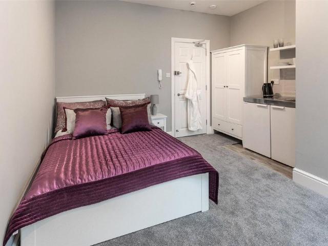Flat for rent in North Town, Aldershot