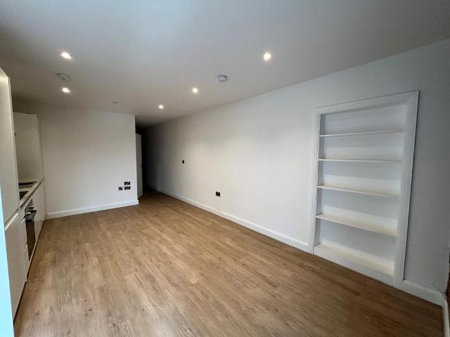 Apartment for rent in Beamhurst, Staffordshire