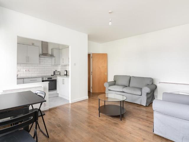 Flat for rent in Bayswater, Greater London