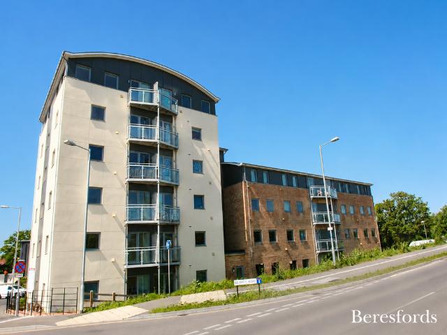 Flat for rent in Mile End, Fordham Heath