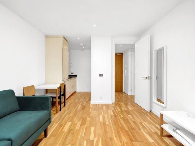 Apartment for rent in Blackfriars, Lyons
