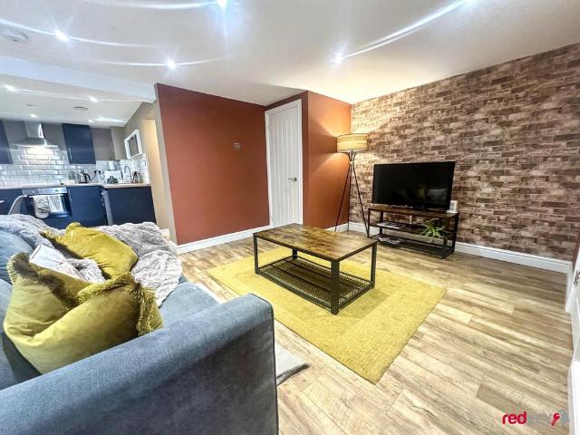 Flat for rent in Stow Hill, Wales