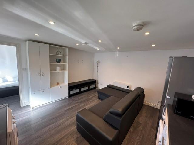 Apartment for rent in London Borough of Hounslow, Heston