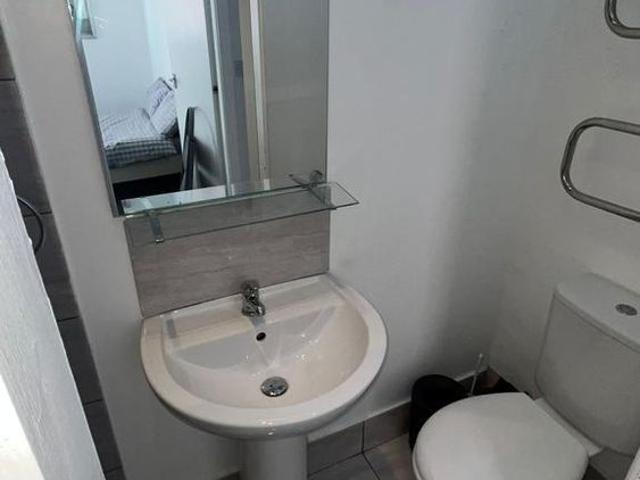 Apartment for rent in Belle Isle, West Yorkshire