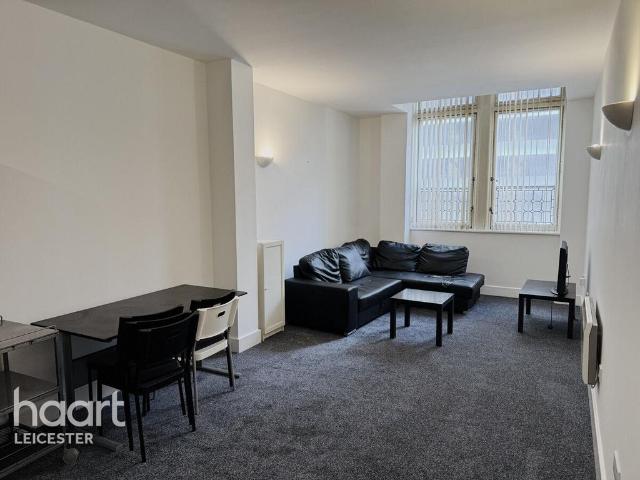 Flat for rent in St Matthew's, Old Wharf