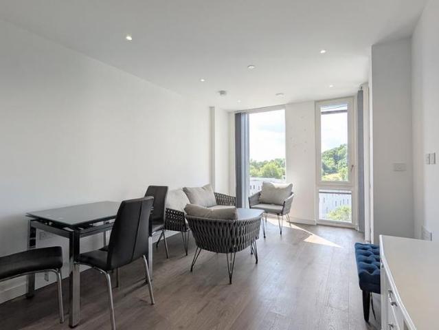 Apartment for rent in Greater London
