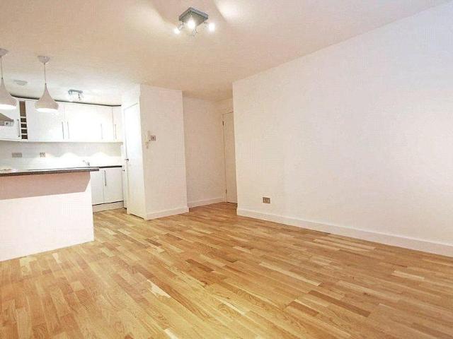 Apartment for rent in London Borough of Hounslow, Greater London
