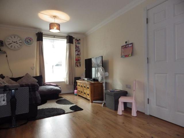 Apartment for rent in Haydon End, Abbey Mead