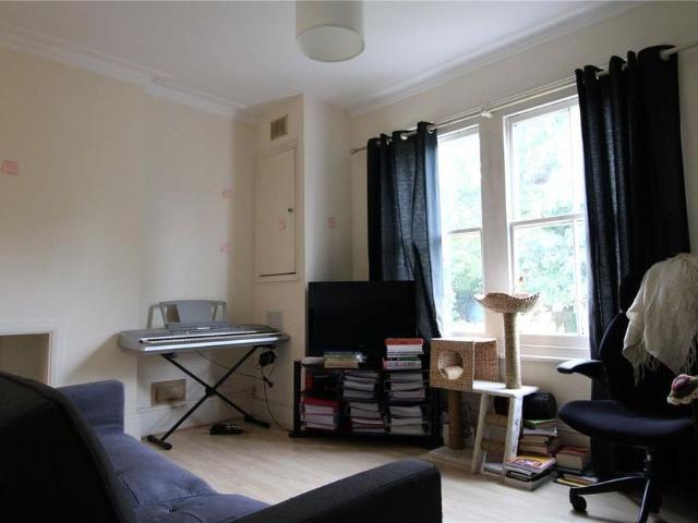 Apartment for rent in Streatham, Greater London