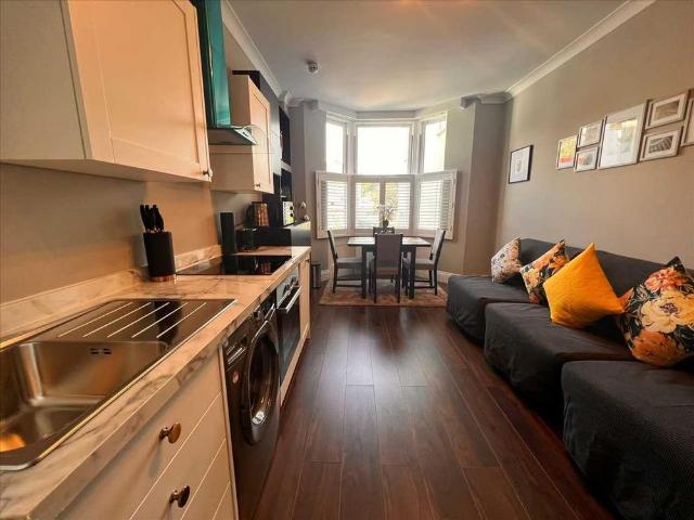 Apartment for rent in Round Hill, Brighton & Hove