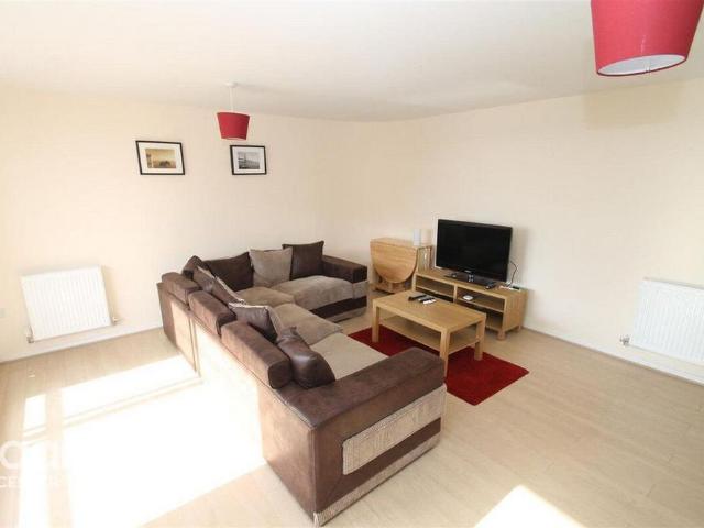 Apartment for rent in Bede Island, Old Wharf