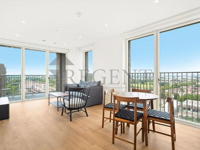 Flat for rent in London Borough of Ealing, Park Royal