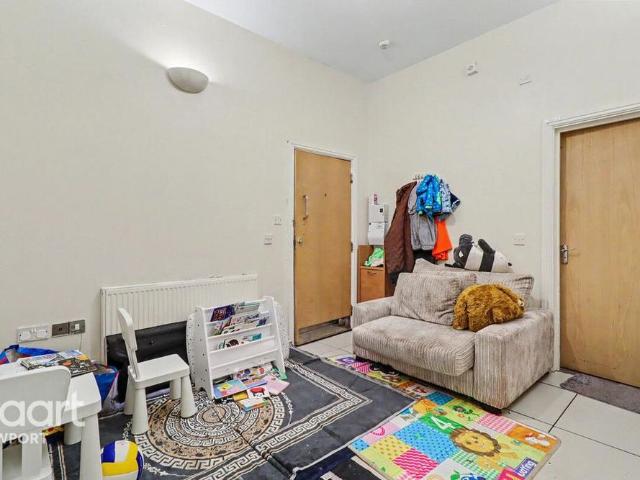 Apartment for rent in Wales