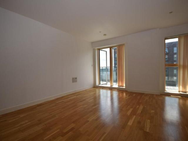 Apartment for rent in Fernhill, Bury