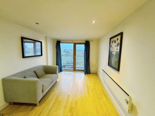 Apartment for rent in Crown Point, Leeds