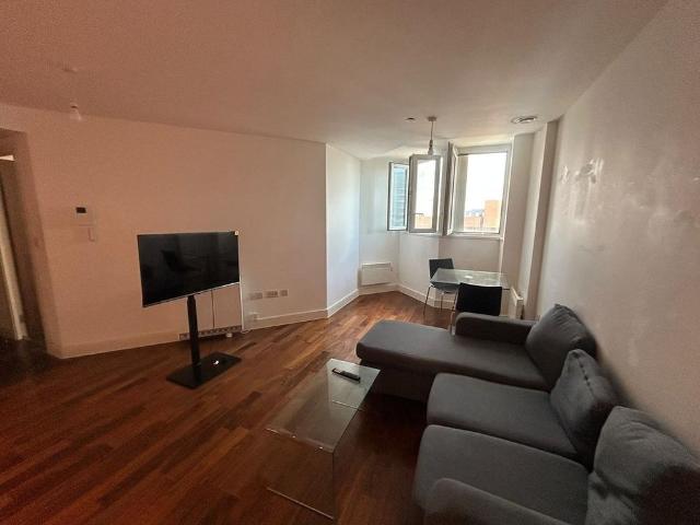 Apartment for rent in Park Central, Birmingham