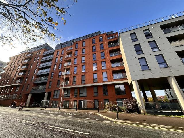 Flat for rent in Blackfriars, Salford