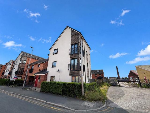 Flat for rent in Cowhill, Pendock