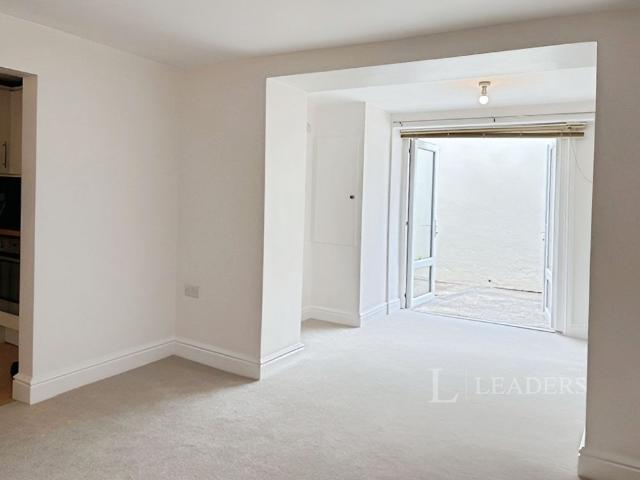 Apartment for rent in Golden Valley, Gloucestershire