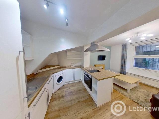 House for rent in Gayfield, Broughton