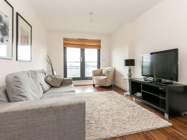 Apartment for rent in Horsell, Woking