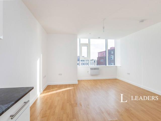 Apartment for rent in Lansdowne, Springbourne