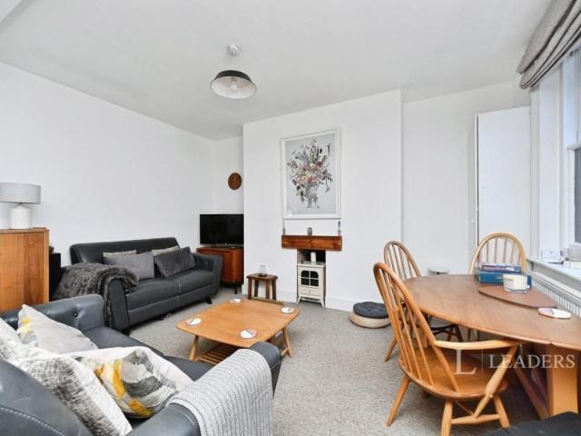 Apartment for rent in Queen's Park, Brighton