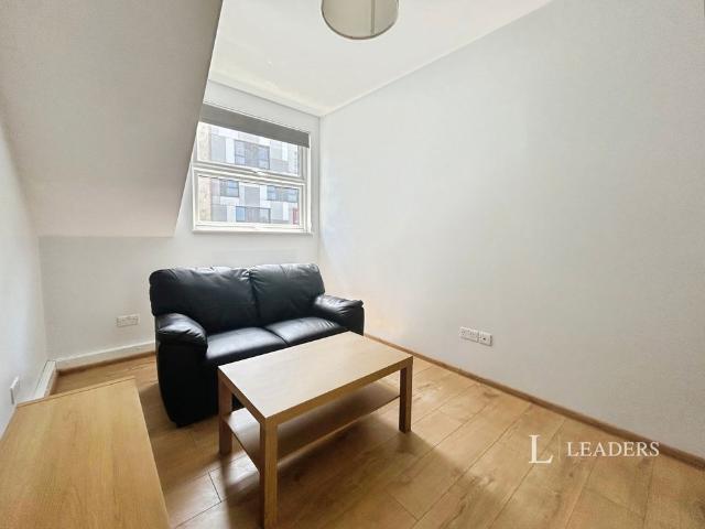 Apartment for rent in The Polygon, City Of Southampton