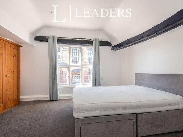 Apartment for rent in Rose Hill, Pachesham Park