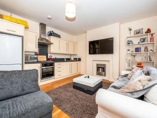 Apartment for rent in Epsom, Surrey