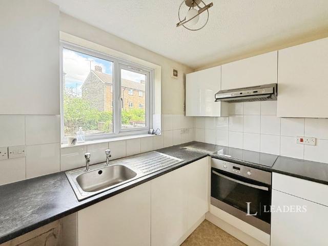 Apartment for rent in World's End, Perryfields
