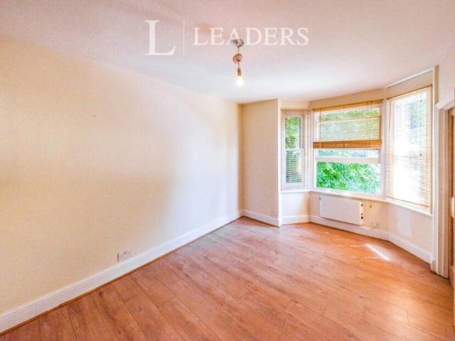 Apartment for rent in St Albans, Five Acres