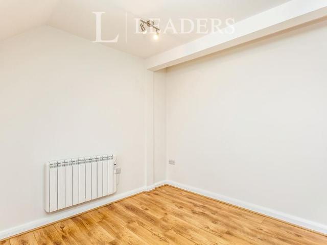 Apartment for rent in Hustpierpoint, Mid Sussex