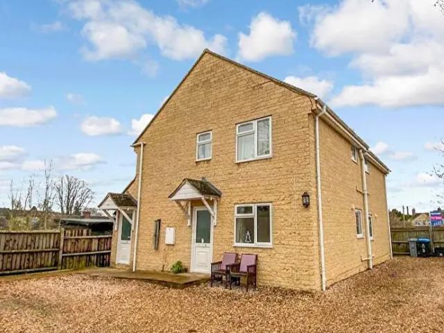 Apartment for rent in Cogges, West Oxfordshire