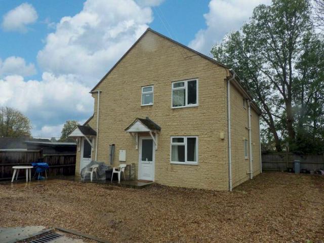 Apartment for rent in Crawley, Black Bourton