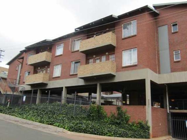 Apartment for rent in Rossmore, Johannesburg