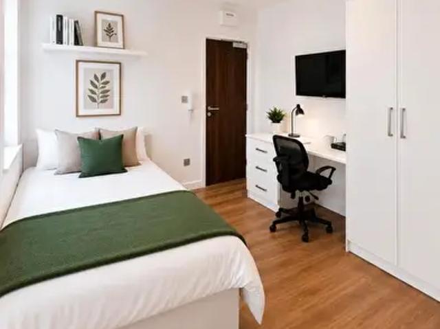 Apartment for rent in St Matthew's, Old Wharf
